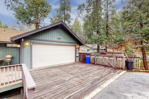 Creekside Cabin Cabin in Crestline