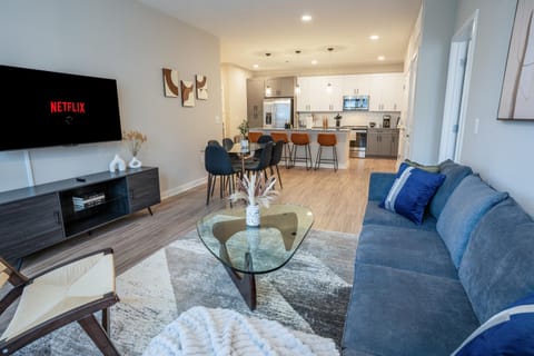 Luxurious Brand New 3BR 2B Apt in Heart of Athens Apartment in Athens