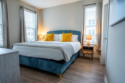 Luxurious Brand New 3BR 2B Apt in Heart of Athens Apartment in Athens