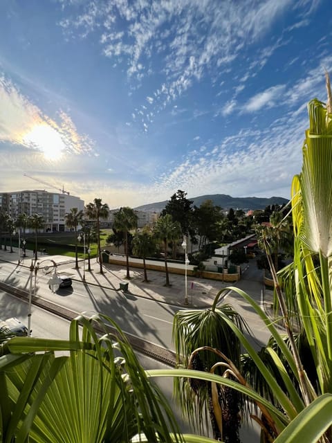 Balcony/Terrace, City view, City view, Mountain view, Mountain view, Street view, Street view, Quiet street view