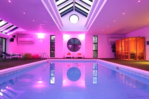 Spa and wellness centre/facilities, Swimming pool