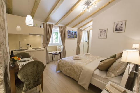 Bed, Photo of the whole room, Bedroom, hair dresser