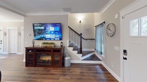 Explore Nature in this 3BR Home Near Pine Mountain House in Cartersville