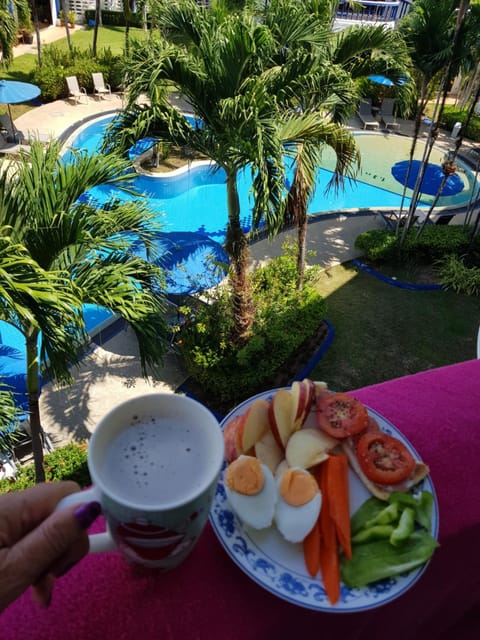 Day, Garden, Garden view, Pool view, Swimming pool, Breakfast, sunbed