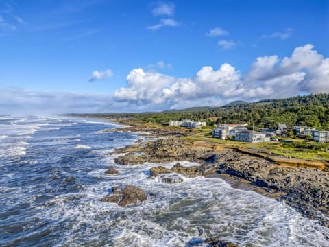 Arbor House North House in Yachats