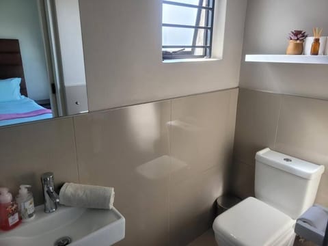 Fabulous holiday home in a secure enclave House in Cape Town