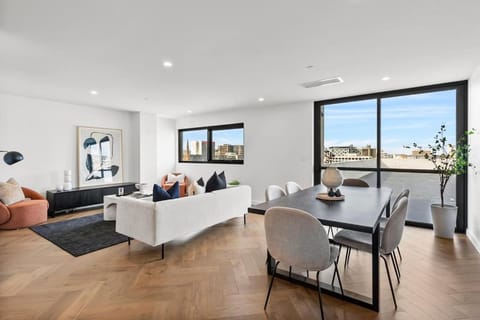 Hobart CBD Roof Top Penthouse Apartment in Hobart