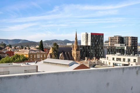 Hobart CBD Roof Top Penthouse Apartment in Hobart