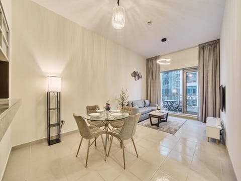 TV and multimedia, Living room, Dining area