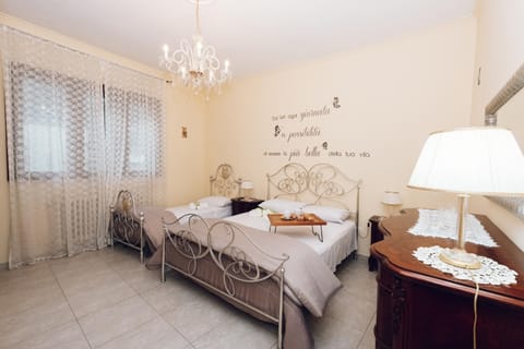 TV and multimedia, Bedroom, internet, wardrobe, air conditioner
