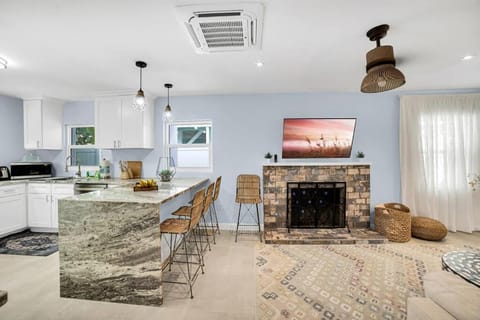 Luxurious Beach House Two Blocks From the Beach. House in Indian Rocks Beach