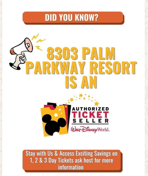 Resort Family Suite near Disney Pool view Free parks shuttle Apartment in Orlando