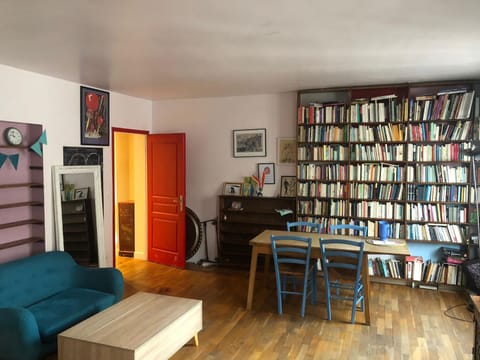 Library, TV and multimedia, Living room, Seating area, Dining area, hair dresser