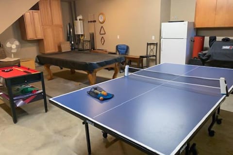 Peaceful Pinecone House in Dorrington