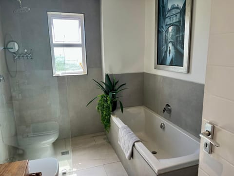 Shower, Bathroom, Bath