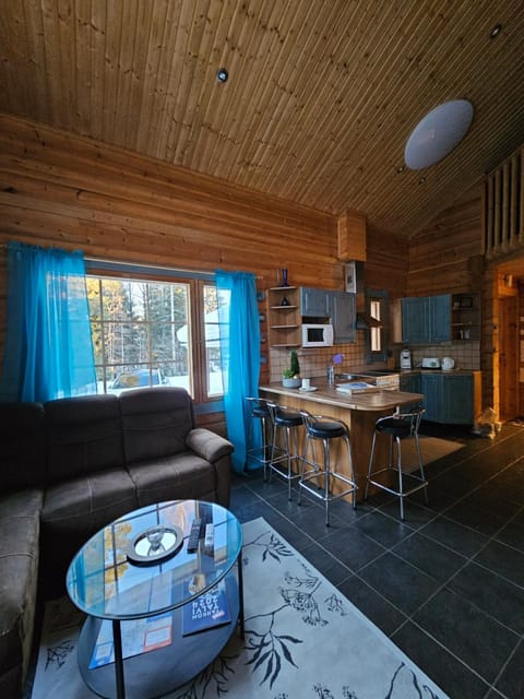 Communal lounge/ TV room, Kitchen or kitchenette, Seating area, Dining area, kitchen