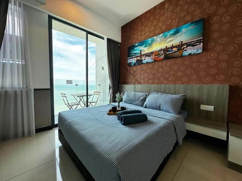 Photo of the whole room, Bedroom, Sea view
