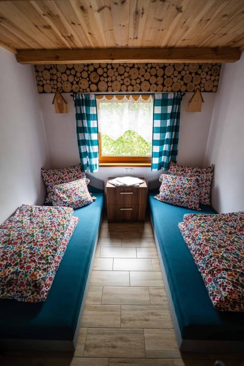 Osada nad Zbrzycą 3 domki Swornegacie House in Pomeranian Voivodeship