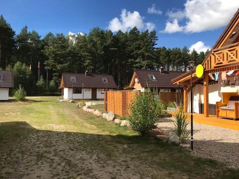 Osada nad Zbrzycą 3 domki Swornegacie House in Pomeranian Voivodeship