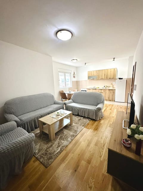 Kitchen or kitchenette, Living room, Seating area