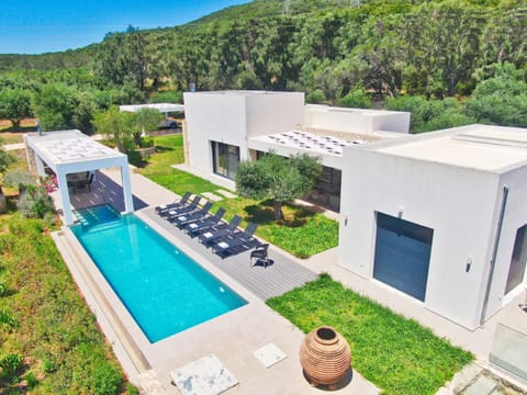 Property building, Bird's eye view, Swimming pool