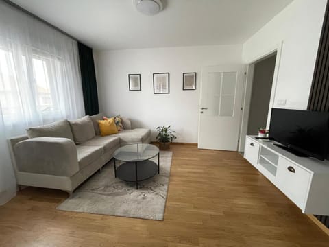 Property building, TV and multimedia, Living room, Seating area