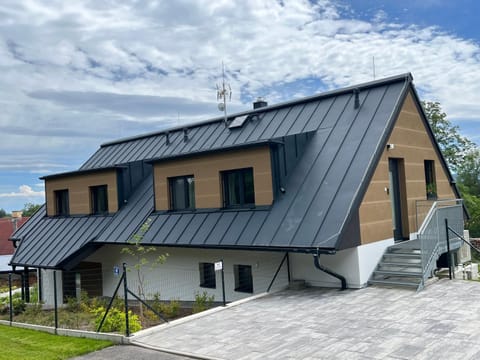Property building, Day