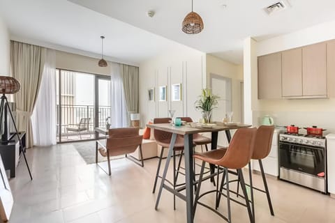 Communal lounge/ TV room, Kitchen or kitchenette, Living room