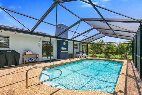 5 mi to AMI Heated Pool Game Room 10 min to IMG House in Bradenton