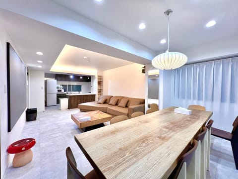 TV and multimedia, Living room, Dining area