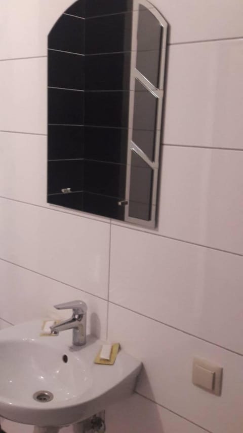 Bathroom, Other, Photo of the whole room, Decorative detail