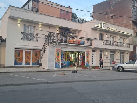 DINA LUX Apartman Apartment in Serbia