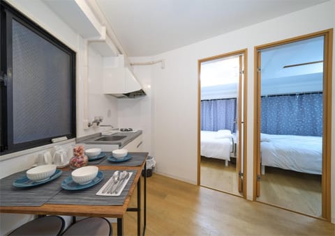 Kitchen or kitchenette, Living room