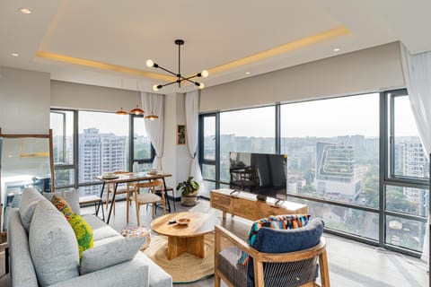 Seating area, Dining area