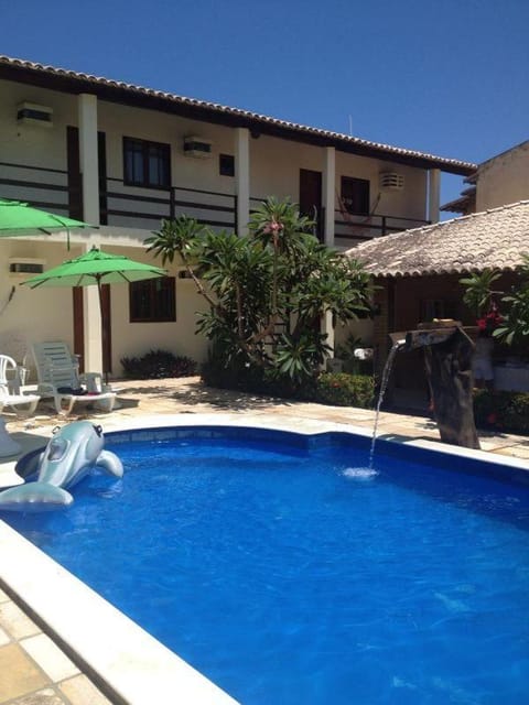 Property building, Day, Swimming pool