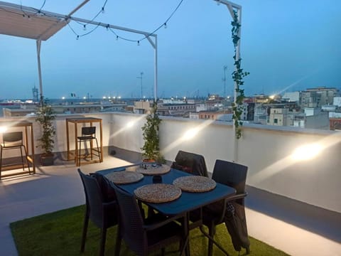 Bird's eye view, View (from property/room), View (from property/room), City view, City view, Garden view, Landmark view, Sea view, Sea view