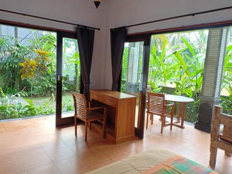 Semanggi Cottage Bed and Breakfast in Tampaksiring