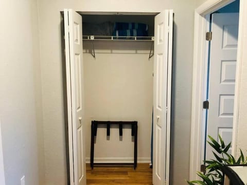 Downtown Dunedin! 2 bedroom 2 bath NO KIDS, NO PETS Apartment in Dunedin