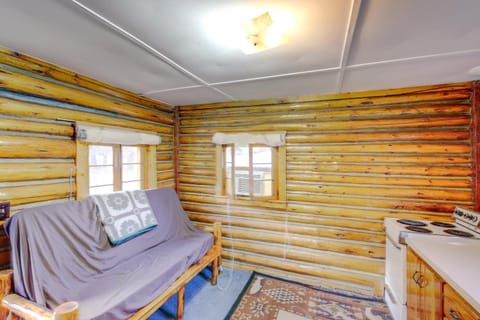 Montana Cabin Day Trip to Glacier Natl Park! Cabin in Idaho