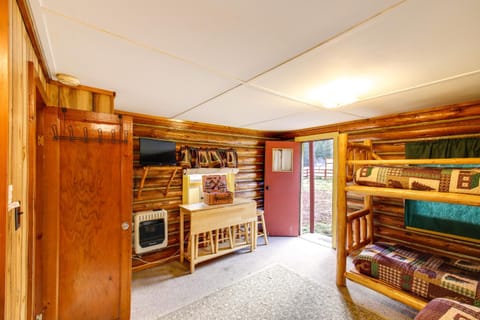 Black Diamond Guest Ranch Studio Hike and Fish Apartment in Idaho