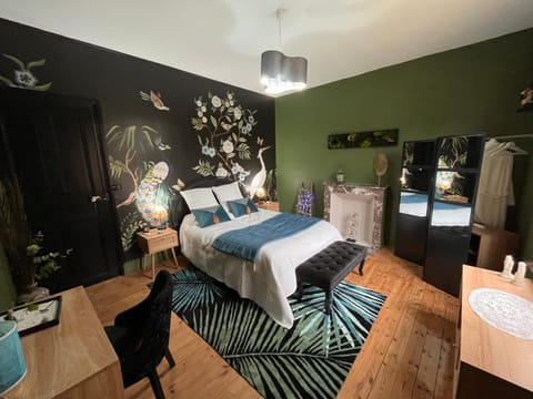 Photo of the whole room, Bedroom, Garden view, Internal: Not applicable to any particular room