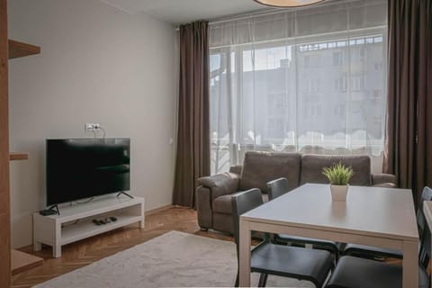 Communal lounge/ TV room, Living room, Seating area, Evening entertainment