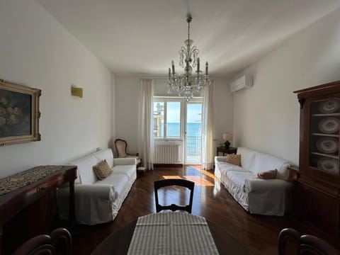 View (from property/room), Living room, Dining area, Lunch
