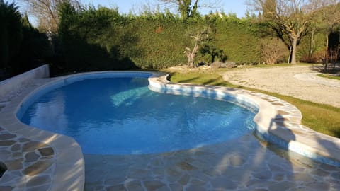 Maison au Paradou Villa in Arles