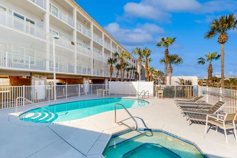 Tranquil Harbour 102 Apartment in Mexico Beach