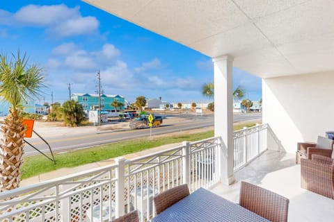 Tranquil Harbour 102 Apartment in Mexico Beach