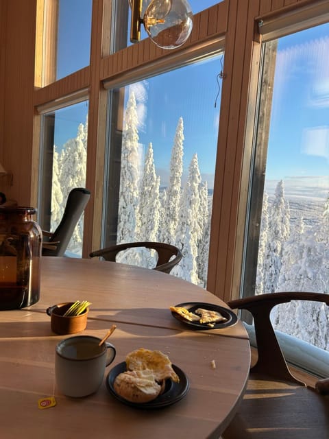 Aamunkoi Skyview Villas A House in Lapland