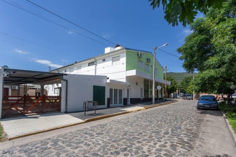 Property building, Day, Neighbourhood, Street view, Location, Parking