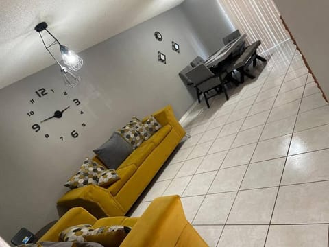 Casa Granada cercana a consulado y aeropuerto. House in Ciudad Juarez