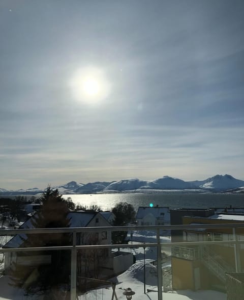 Arctic Homestay with Northern light view room Vacation rental in Tromso